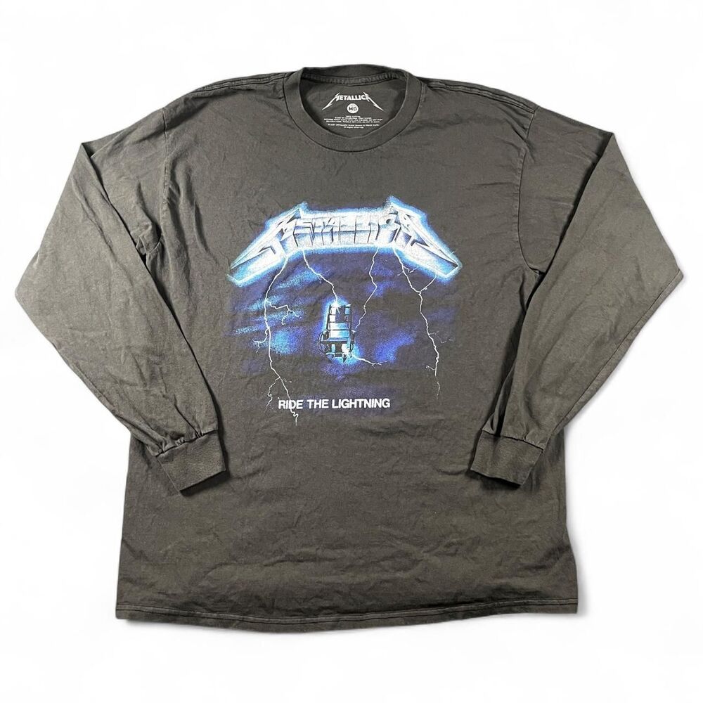 Metallica Men's Black and Grey T-shirt